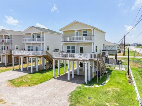 143 W Palm Street