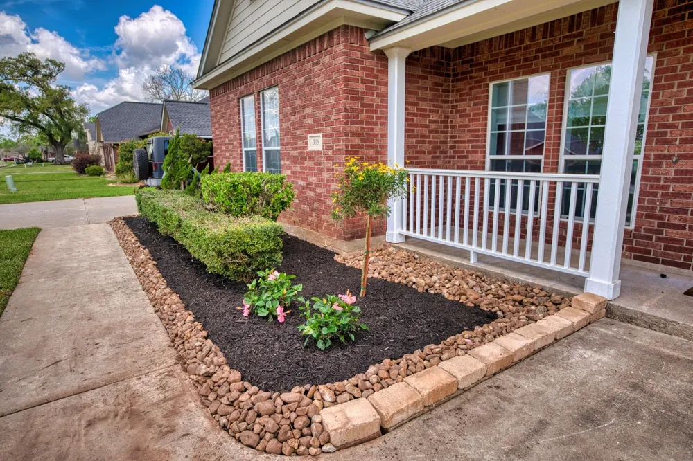 309 Williamsburg Clute, TX 77531