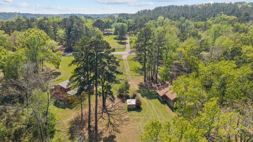 16521 Fm 3204 Brownsboro, TX 75756