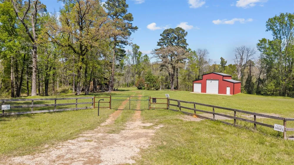 16521 Fm 3204 Brownsboro, TX 75756