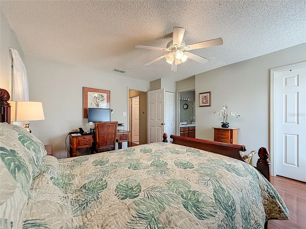 4844 HERON RUN CIRCLE Leesburg, FL 34748