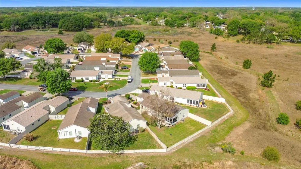 4844 HERON RUN CIRCLE Leesburg, FL 34748