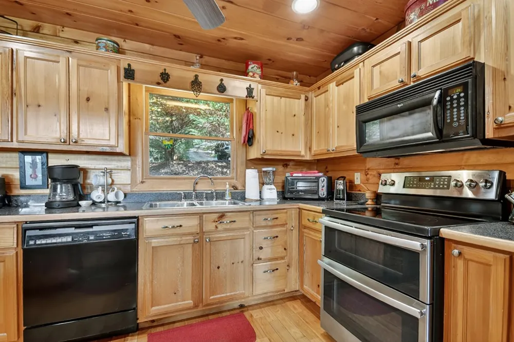 603 Redberry Ridge Road Blue Ridge, GA 30513