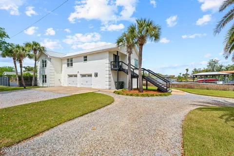700 W 4th Street