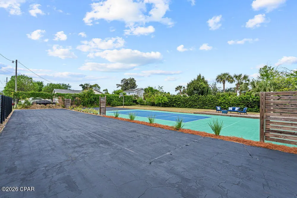 700 W 4th Street Lynn Haven, FL 32444