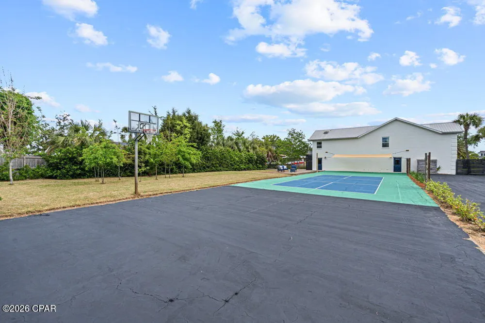 700 W 4th Street Lynn Haven, FL 32444