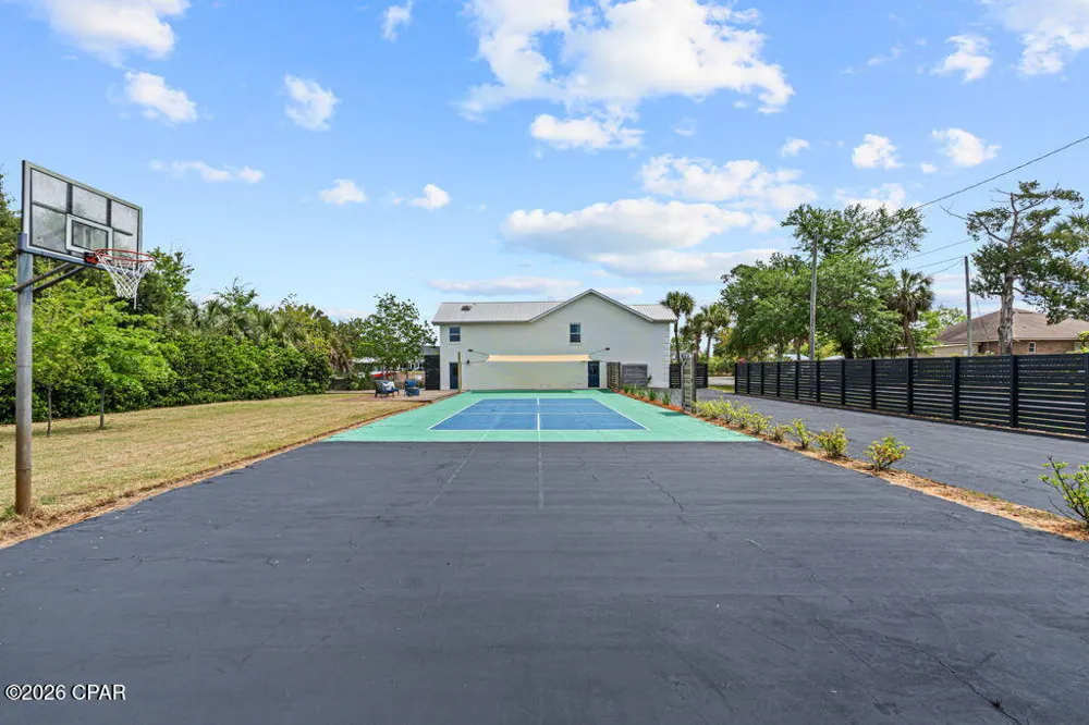 700 W 4th Street Lynn Haven, FL 32444