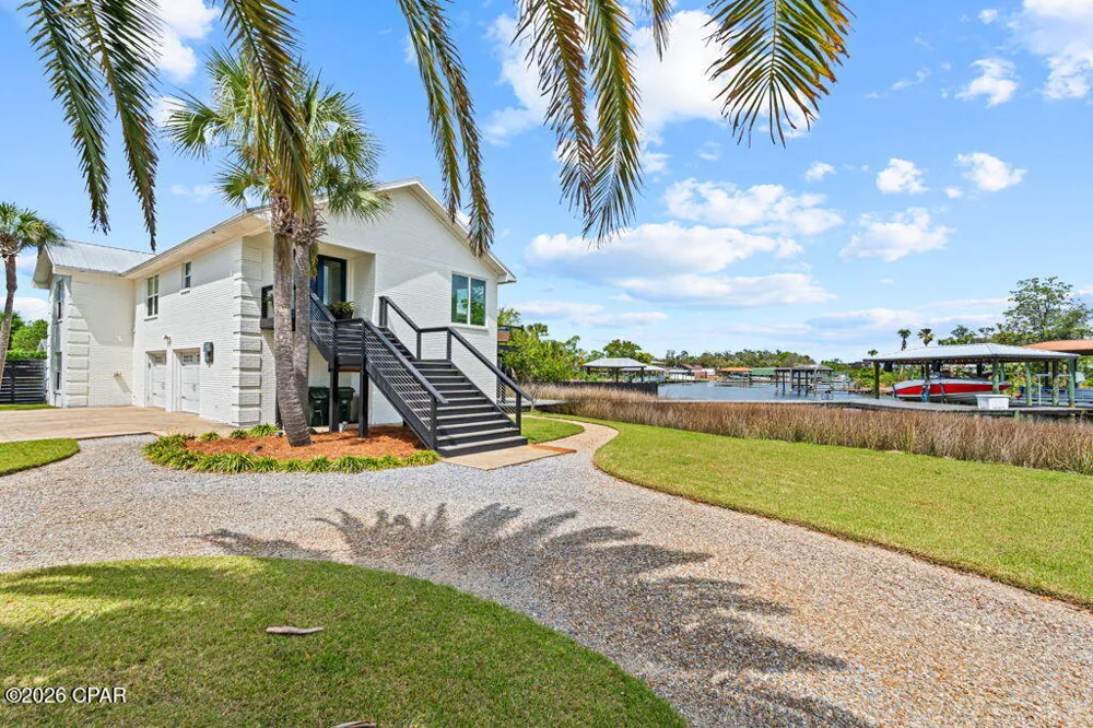 700 W 4th Street Lynn Haven, FL 32444