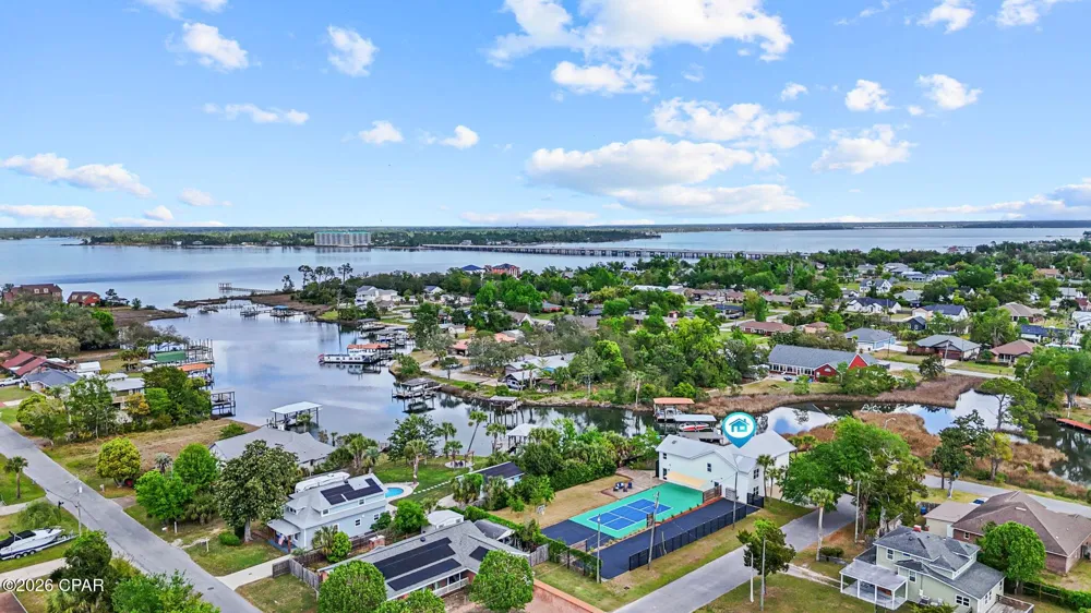 700 W 4th Street Lynn Haven, FL 32444