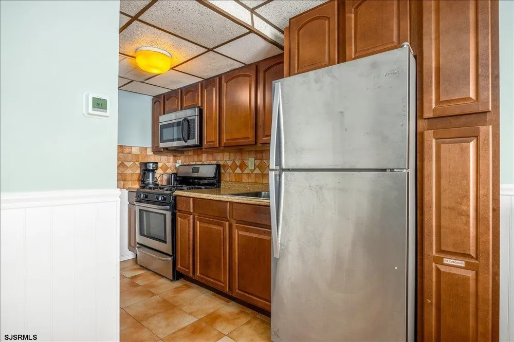 406-10 E Monterey Ave Wildwood Crest, NJ 08260