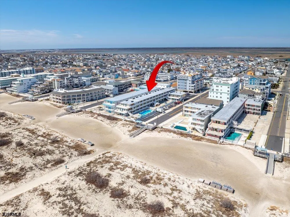 406 E Monterey Ave Wildwood Crest, NJ 08260