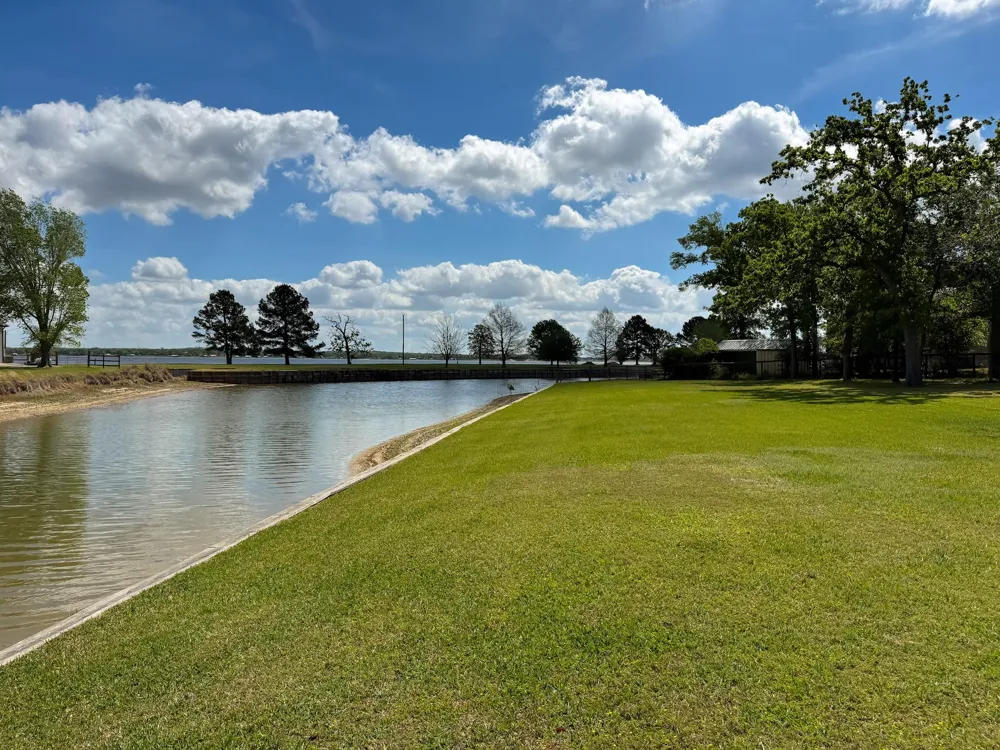 20707 Youpon Court Thornton, TX 76687