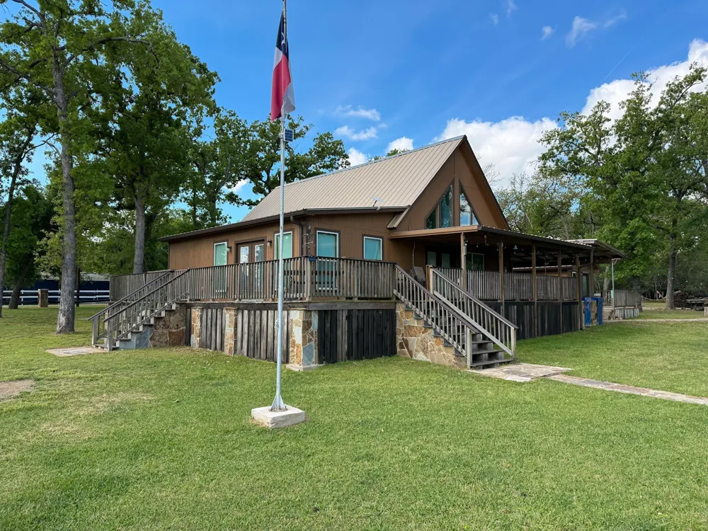 20707 Youpon Court Thornton, TX 76687