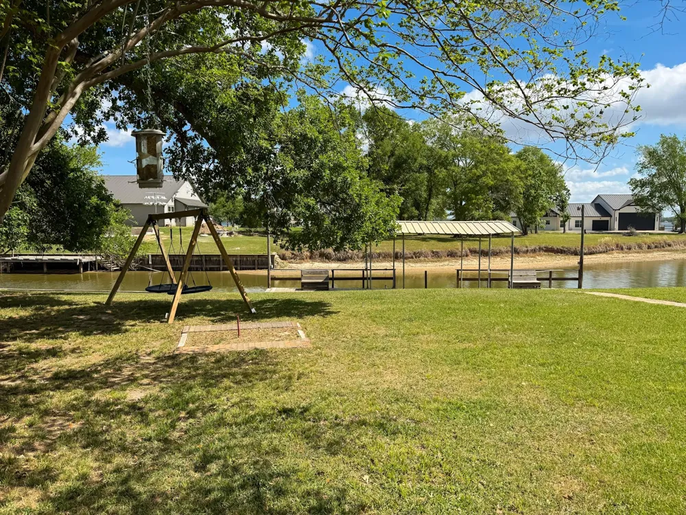 20707 Youpon Court Thornton, TX 76687