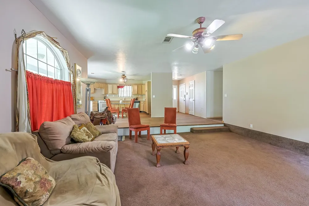 8 Vick Road New Waverly, TX 77358