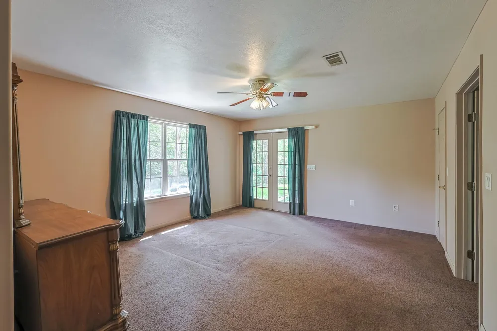 8 Vick Road New Waverly, TX 77358