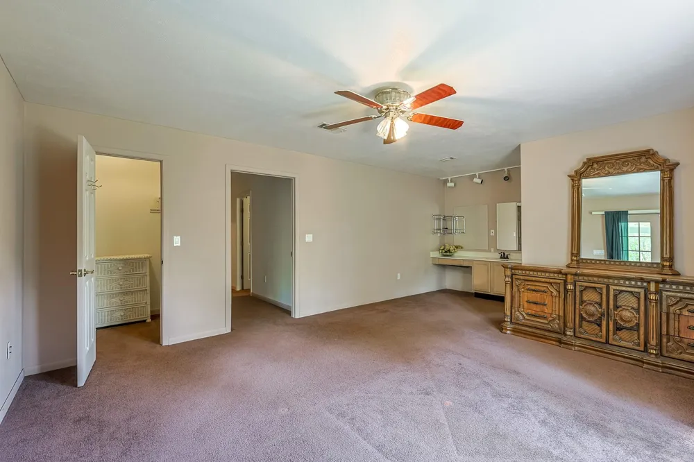 8 Vick Road New Waverly, TX 77358