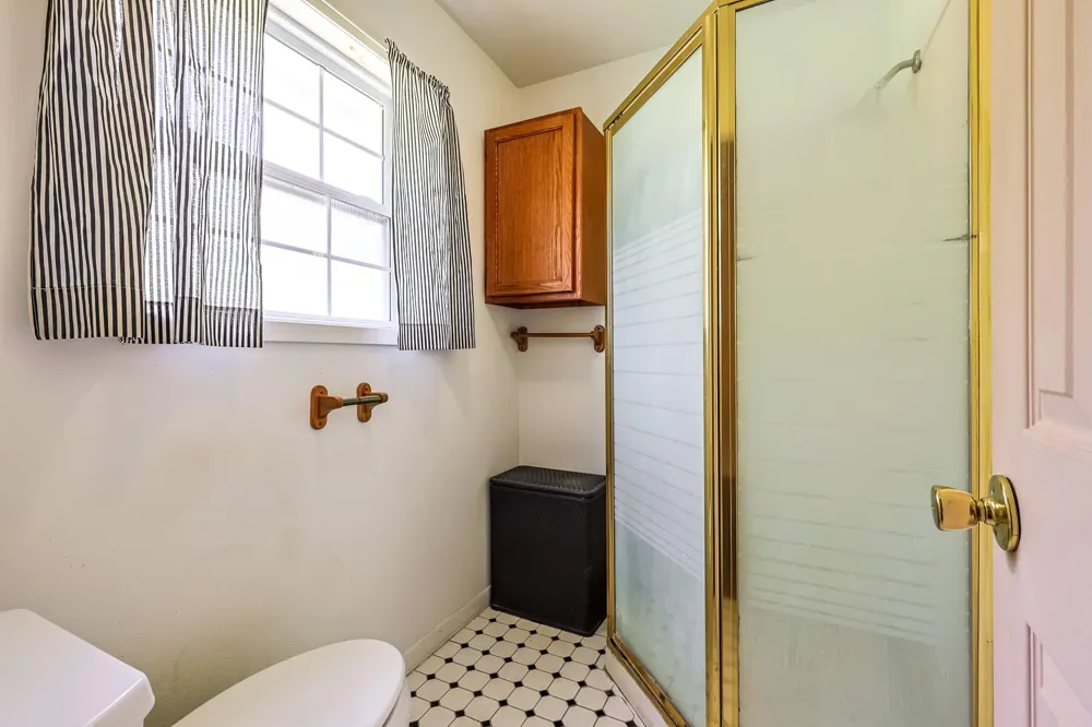 8 Vick Road New Waverly, TX 77358