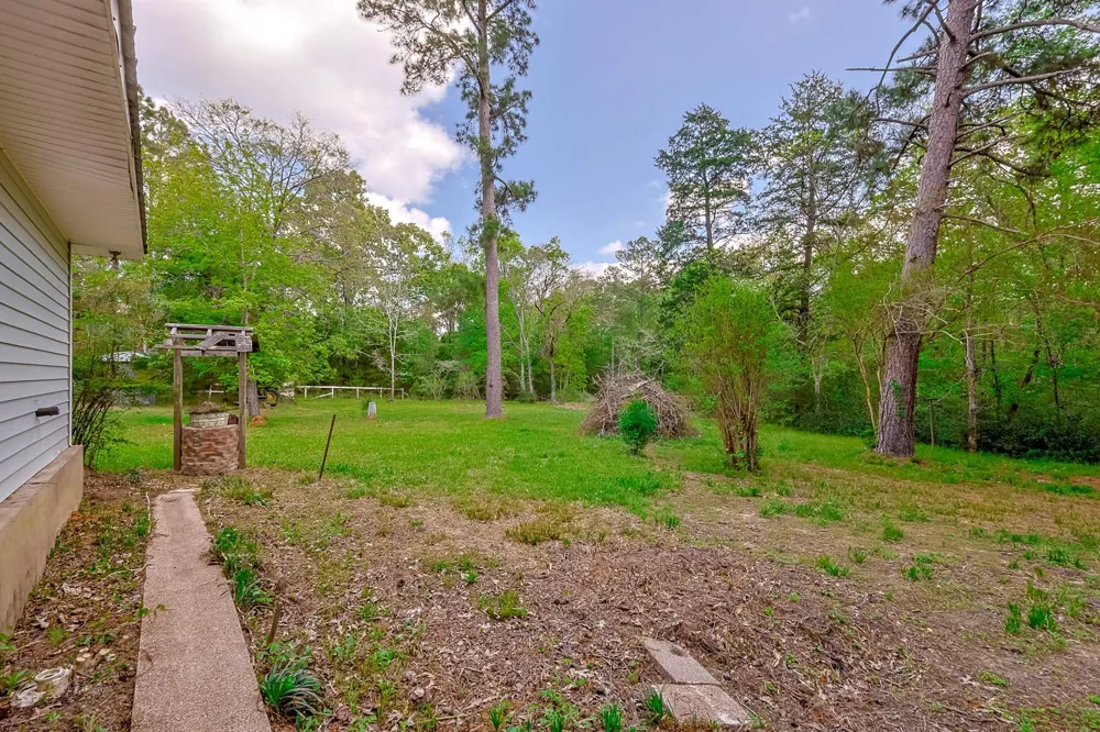 8 Vick Road New Waverly, TX 77358
