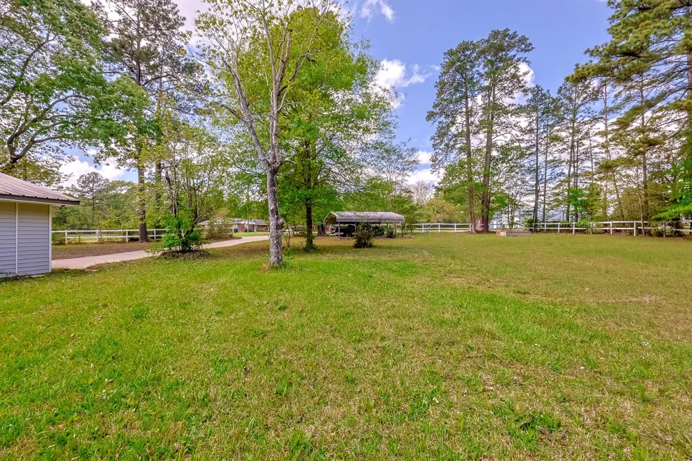 8 Vick Road New Waverly, TX 77358