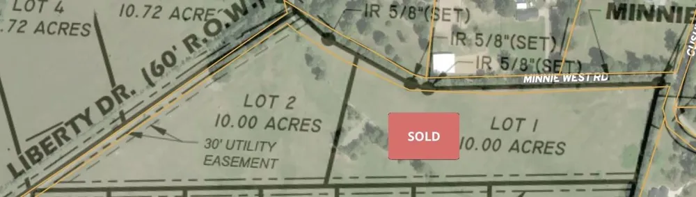 2 Minnie West Rd Hull, TX 77564
