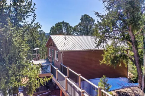 493 Horseshoe Drive