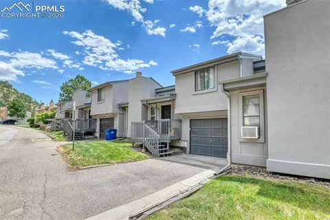 1420 Territory Trail