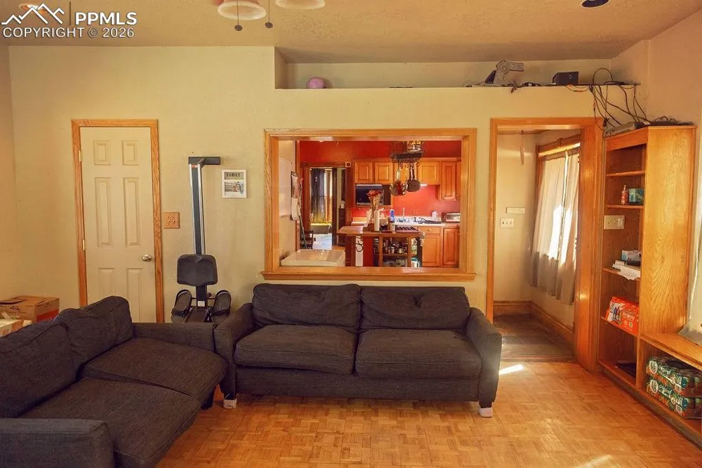 1037 Berkley Avenue Pueblo, CO 81004