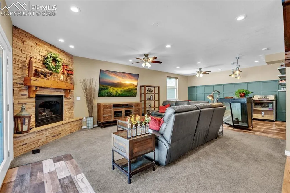 4745 Cheyenne Drive Larkspur, CO 80118