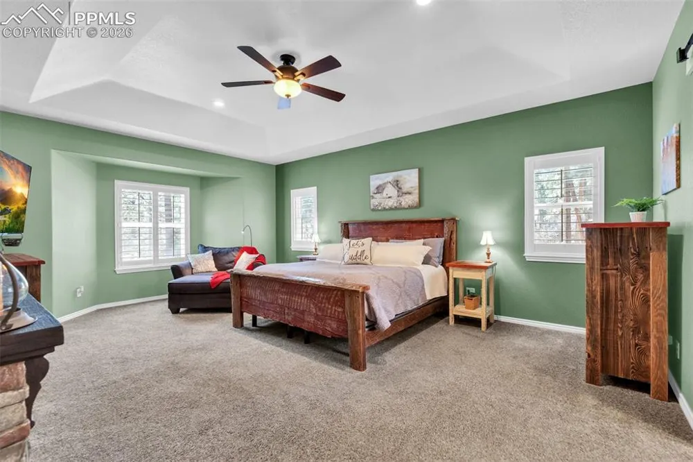 4745 Cheyenne Drive Larkspur, CO 80118