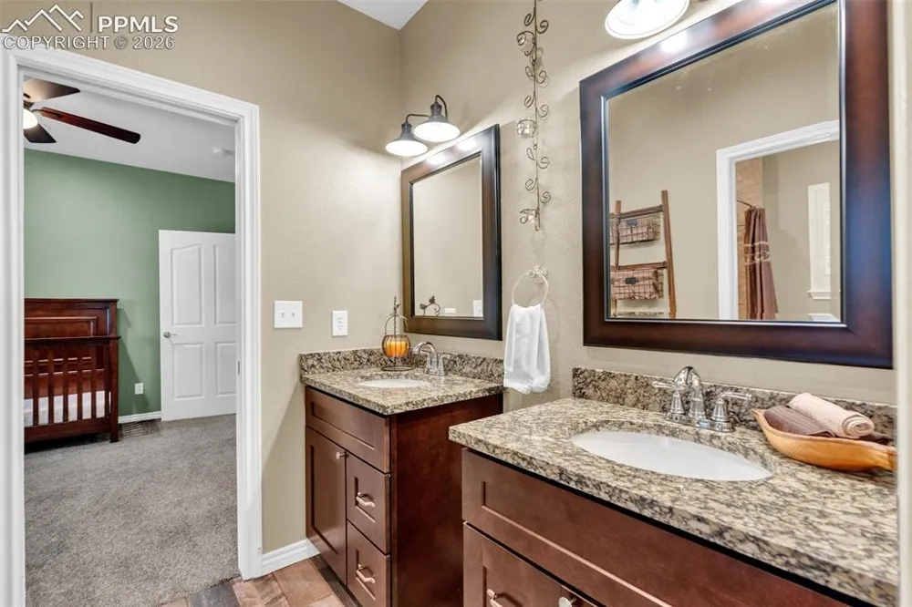 4745 Cheyenne Drive Larkspur, CO 80118