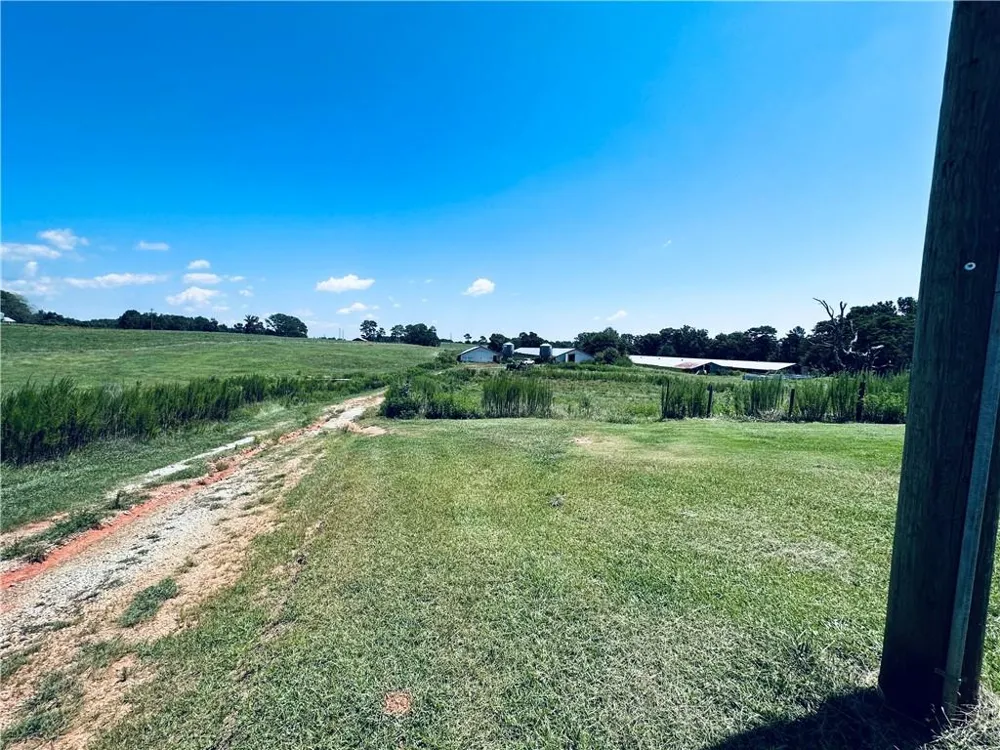 4308 Athens Road Carnesville, GA 30521