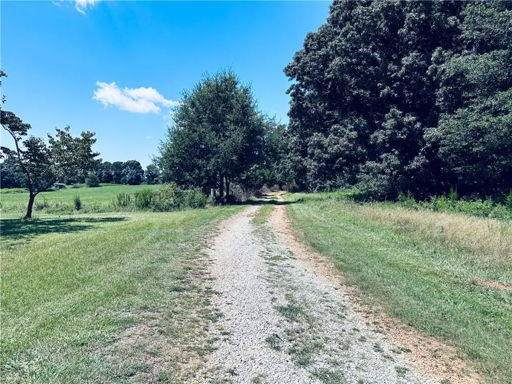 4308 Athens Road Carnesville, GA 30521