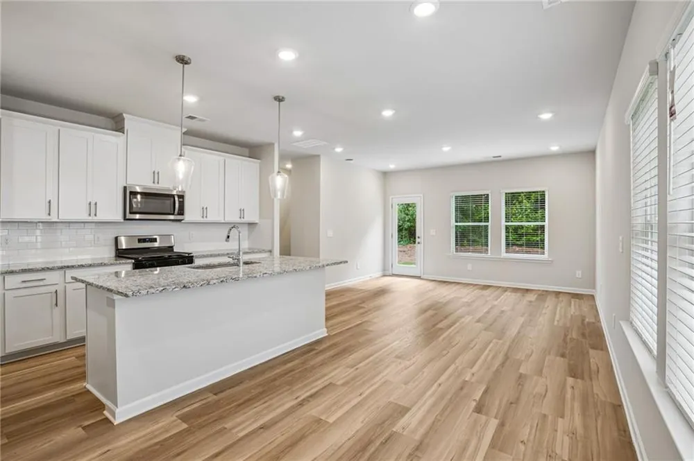 7834 Marie Way Fairburn, GA 30213