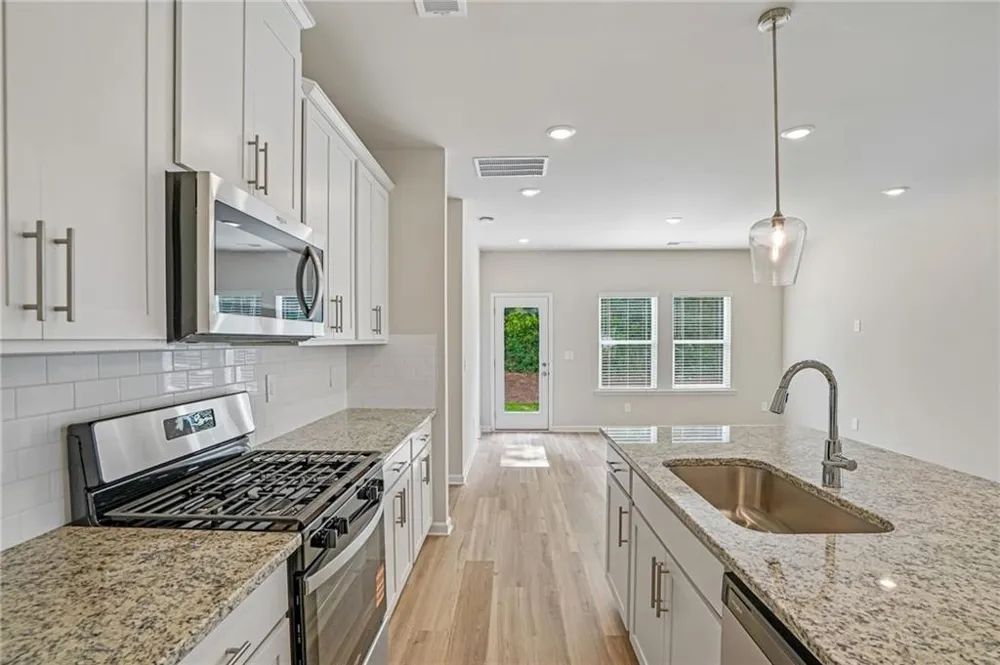 7834 Marie Way Fairburn, GA 30213