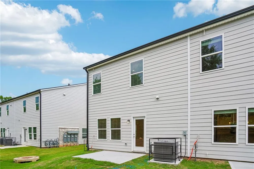 7834 Marie Way Fairburn, GA 30213
