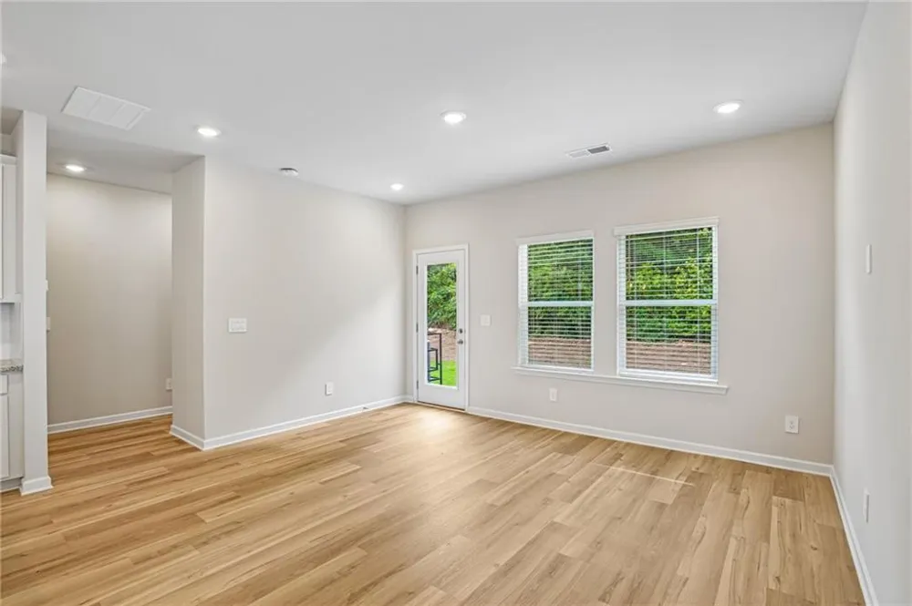 7834 Marie Way Fairburn, GA 30213