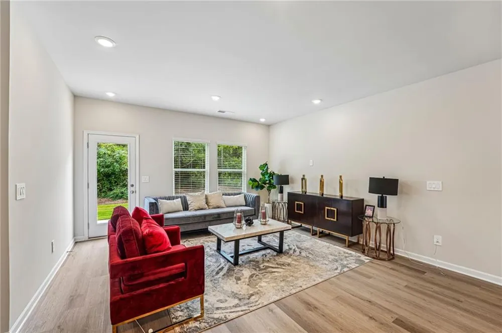 7844 Marie Way Fairburn, GA 30213
