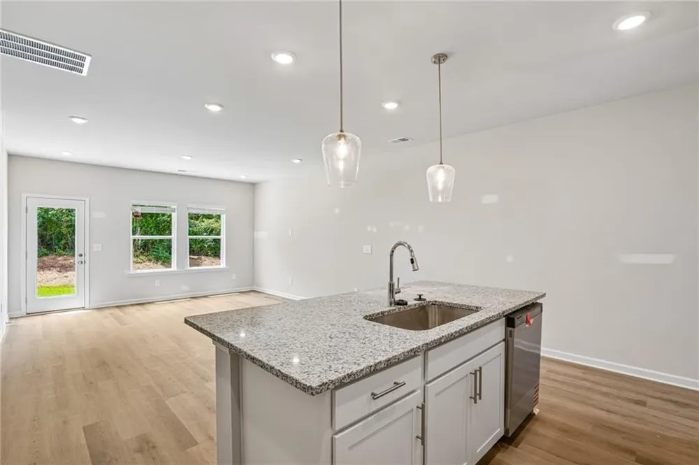 7838 Marie Way Fairburn, GA 30213