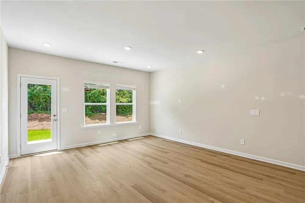 7838 Marie Way Fairburn, GA 30213