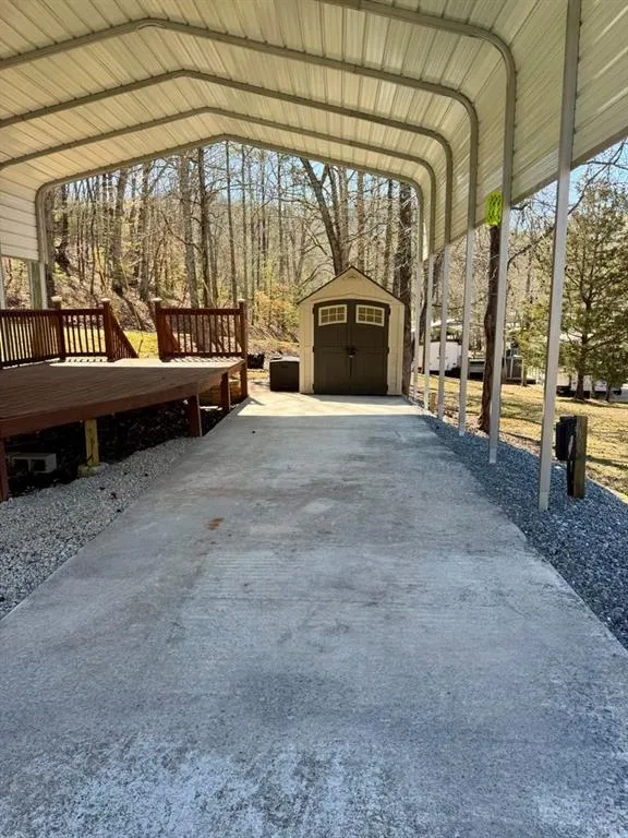 63 Peaceful Loop Chatsworth, GA 30705