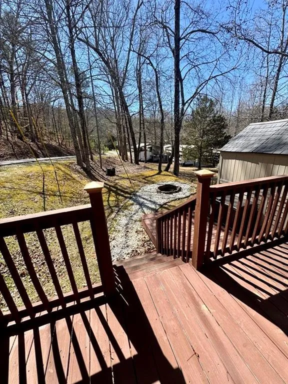 63 Peaceful Loop Chatsworth, GA 30705