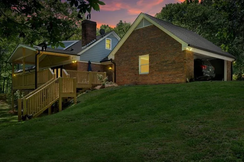 311 Herring Road NE Armuchee, GA 30105