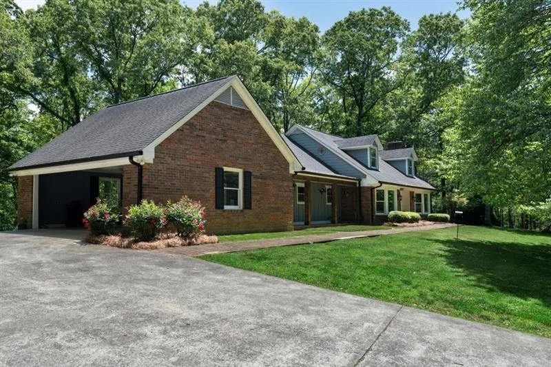 311 Herring Road NE Armuchee, GA 30105