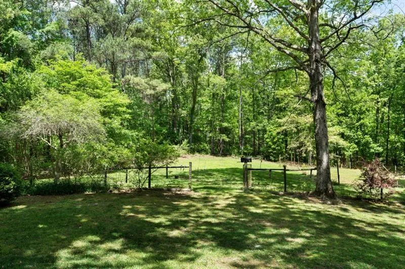 311 Herring Road NE Armuchee, GA 30105