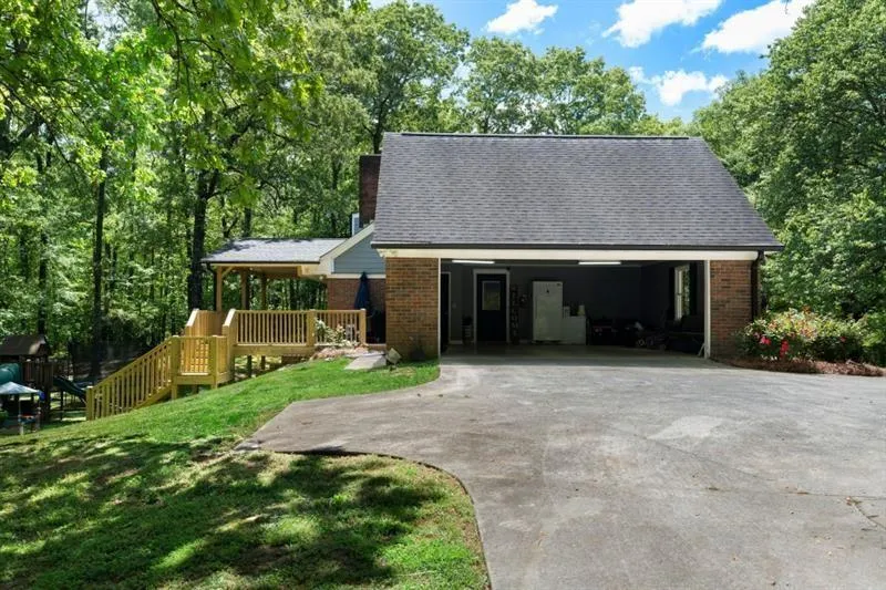 311 Herring Road NE Armuchee, GA 30105