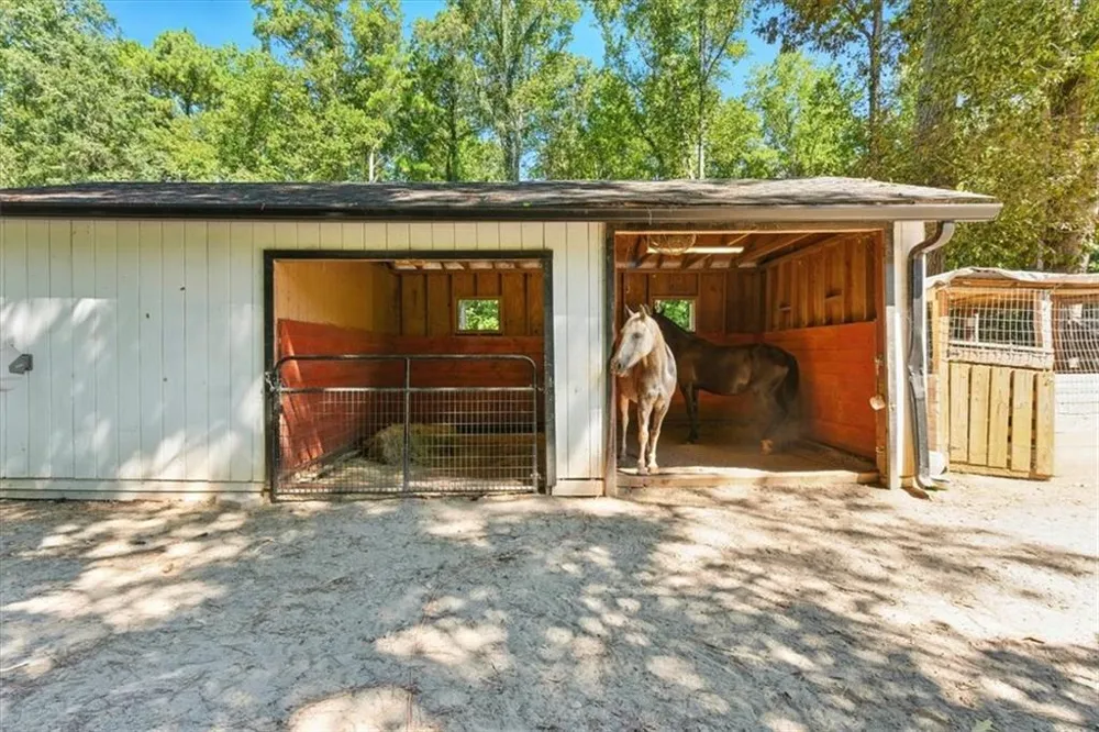 4990 Hill Road NW Acworth, GA 30101