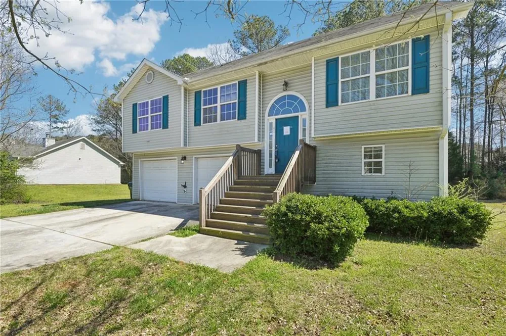 141 Longstreet Circle Oxford, GA 30054