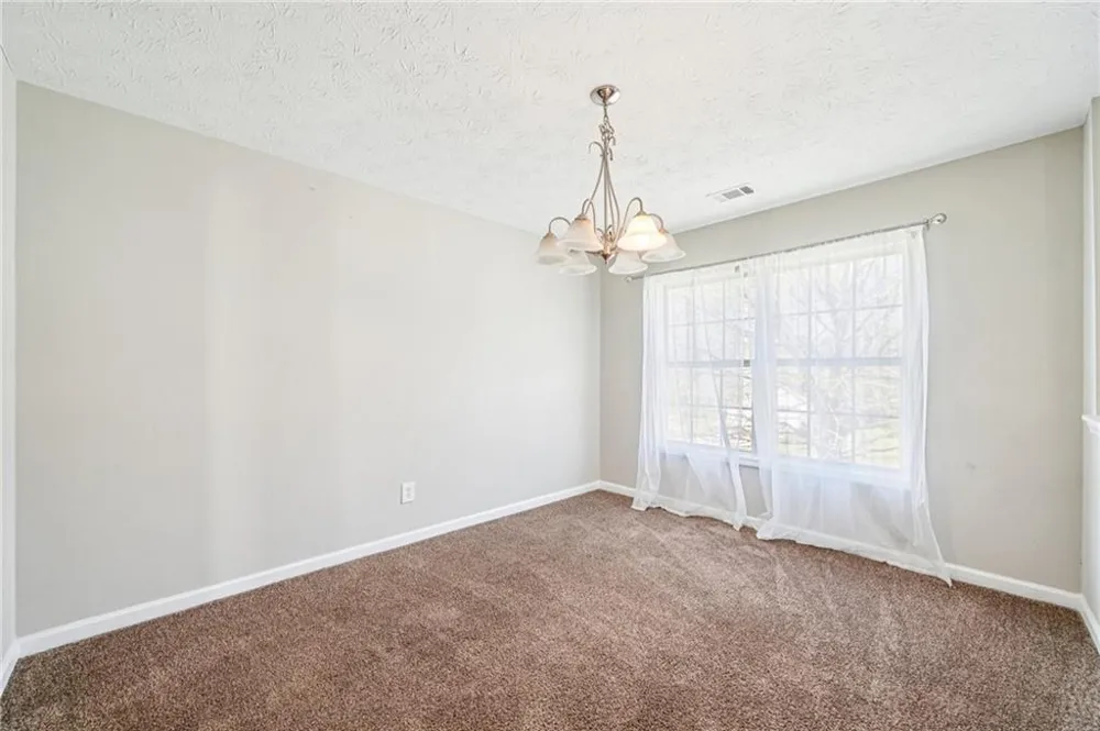 141 Longstreet Circle Oxford, GA 30054