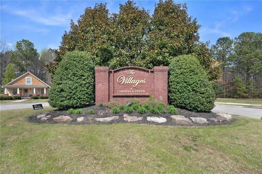 422 Coahulla Creek Drive Dalton, GA 30721